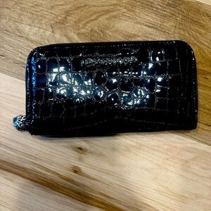 Brighton wallet
